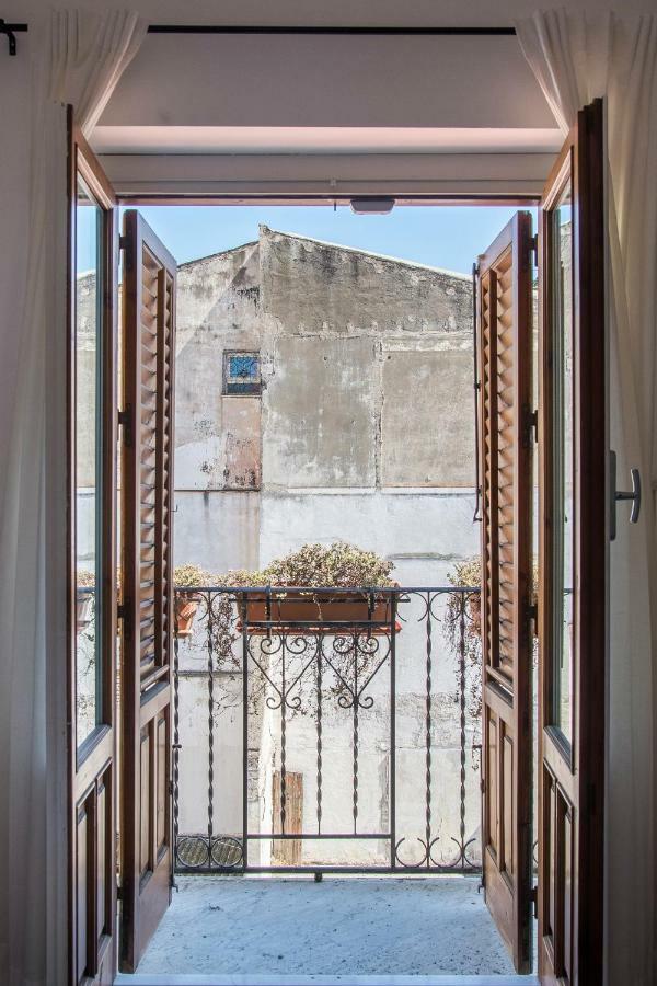 Apartamento Terrazza Dei Colori Alla Kalsa By Wonderful Italy Palermo Exterior foto